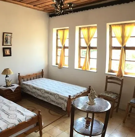 بيت ضيافة Hashorva Gjirokastër
